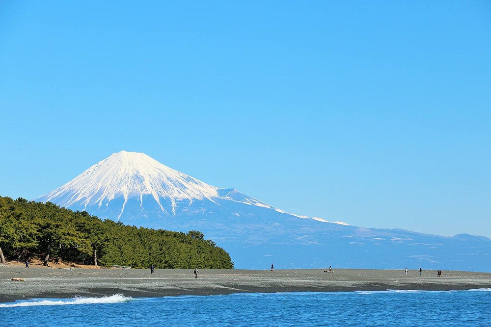 一度は富士山を眺めながら温泉に入りたい！富嶽八景2日間
