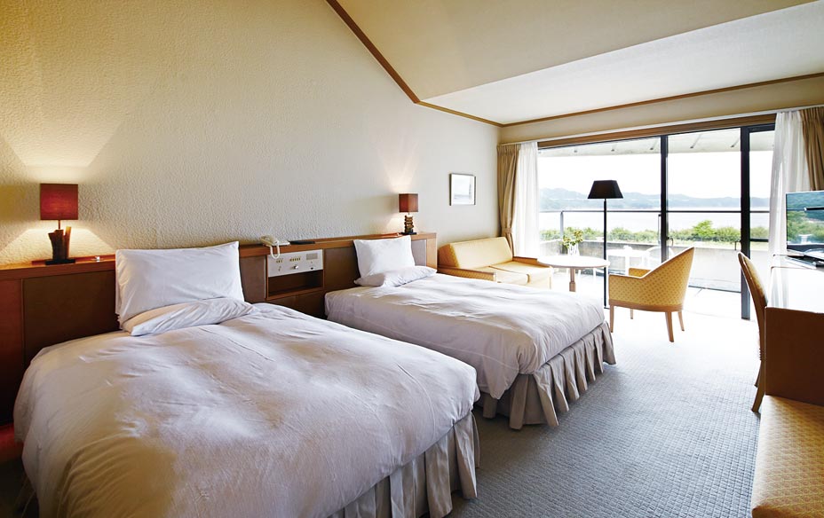 淡路島のリゾートホテル「ホテルアナガ」に泊まる　人気観光地めぐり鳴門・淡路島満喫　2日間